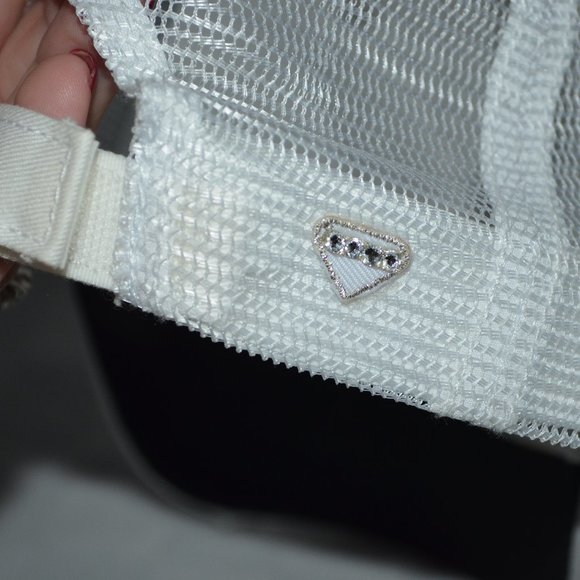 LeeLee Rox White Butterfly Swarovski Crystals Trucker Baseball Hat Cap - Picture 5 of 7